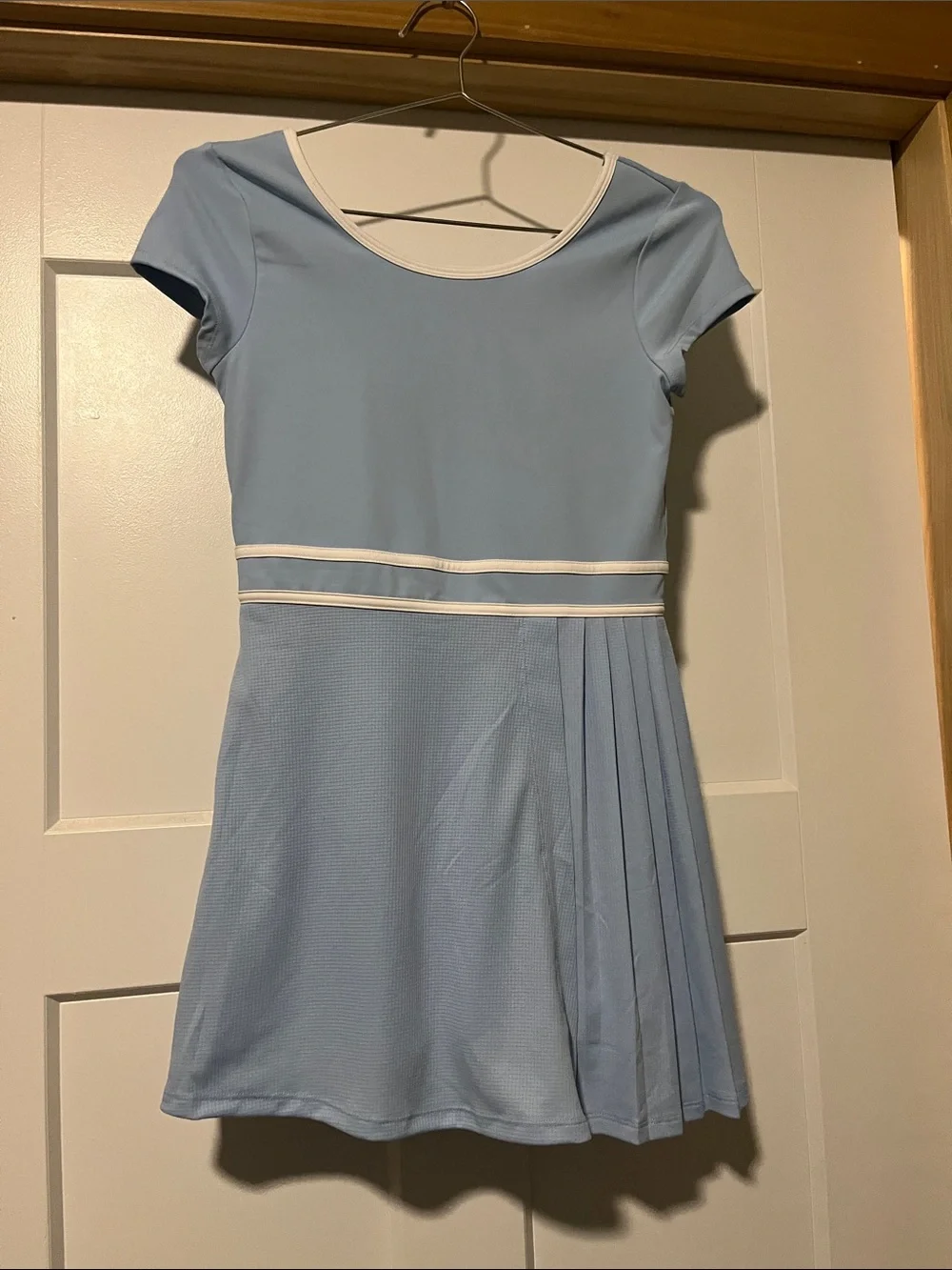 Abercrombie & Fitch YPB short-sleeve pleated mini dress